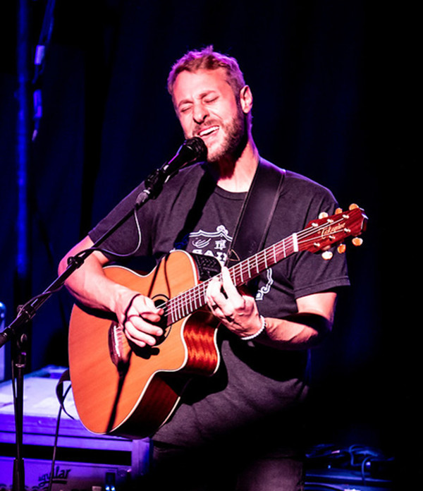 Spafford plays accoustic